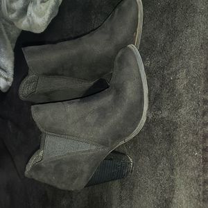 Black heeled booties